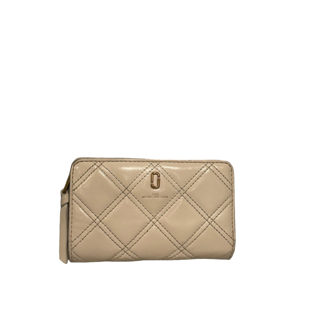 Marc Jacobs Cream Quilted Wallet with COA